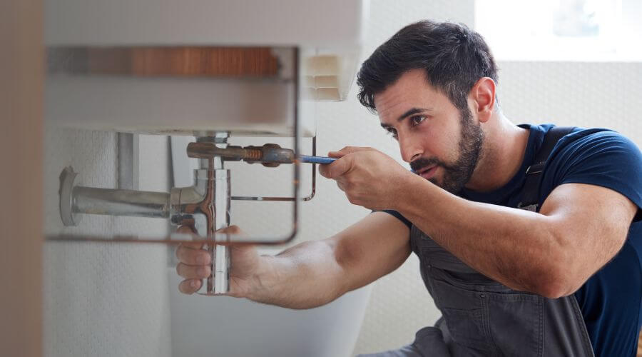Faucet aerator cleaning/replacement in Ilfeld, NM